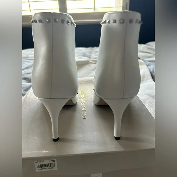 Marc Fisher Riva Dress Booties NIB - Picture 2 of 6